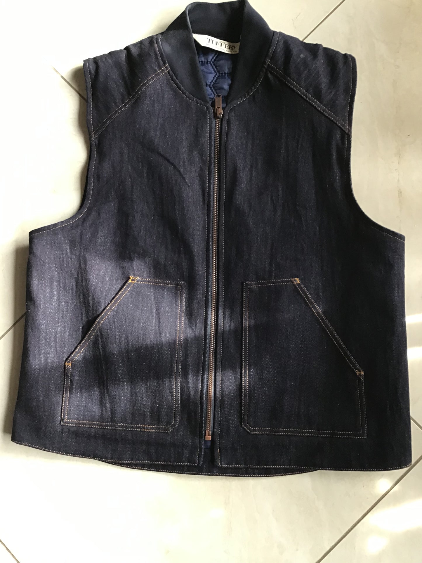 Gilet sans manches en jean brut doublé laine